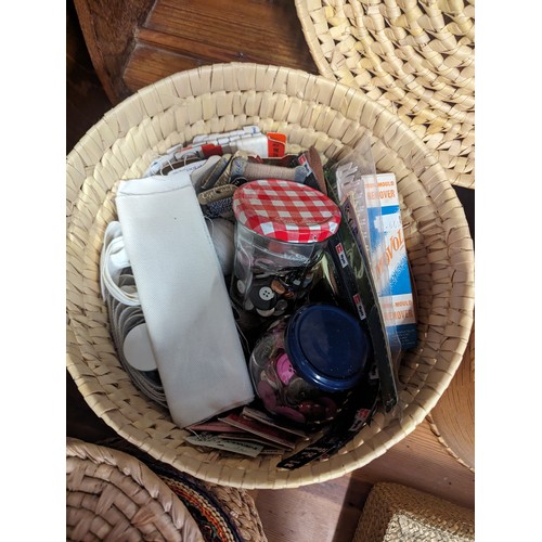 774 - Collection of wicker basket with haberdashery contents inc threads, buttons, darning mushrooms, tape... 