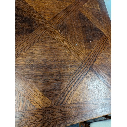 838 - Oak extending table, unextended 