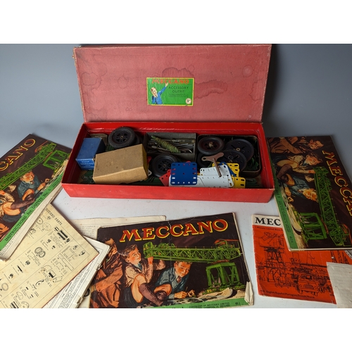 606A - Meccano set in original box