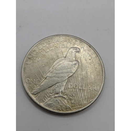 131 - US 1925 peace dollar