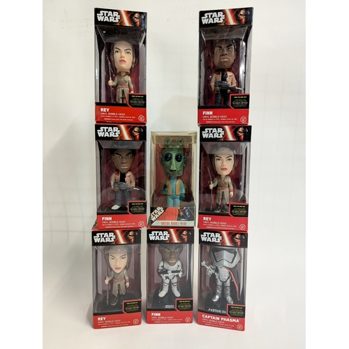 618 - Star Wars vinyl bobble-head including Rey, Finn, Captain Phasma, Greedo