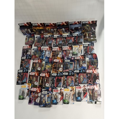 621 - Large collection of Star Wars figures, including from 