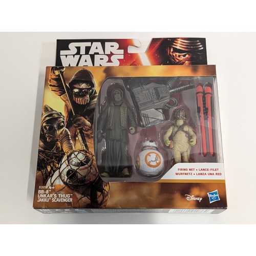 621 - Large collection of Star Wars figures, including from 