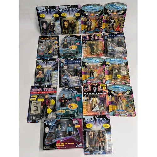 622 - Star Trek figures 18 in total including 