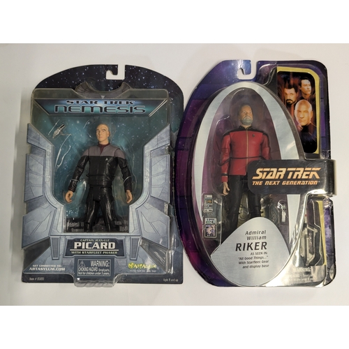 623 - Star trek figures. Including art asylum figures, 