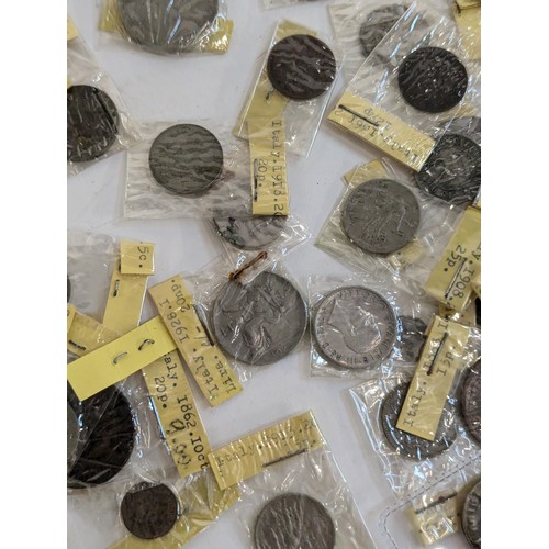 147 - Tub of mostly Italian coins, predominately 19th & 20th century, some earlier, gross weight inclu... 