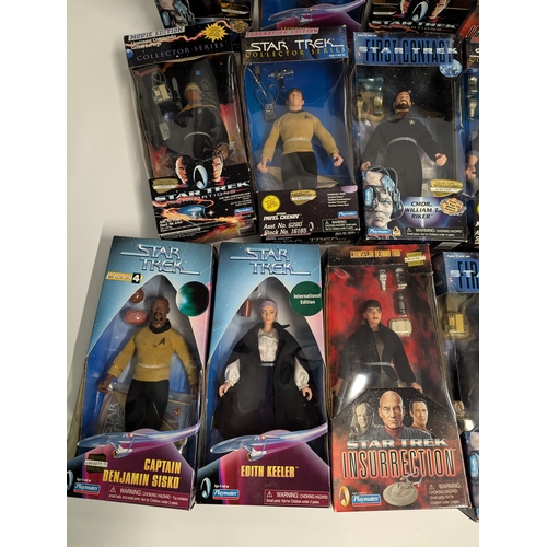 624 - Star Trek collectors figures, 18 in total, 