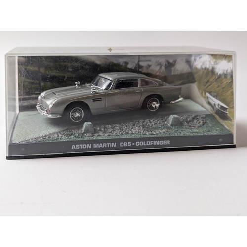 639 - James Bond collection including Corgi cars 