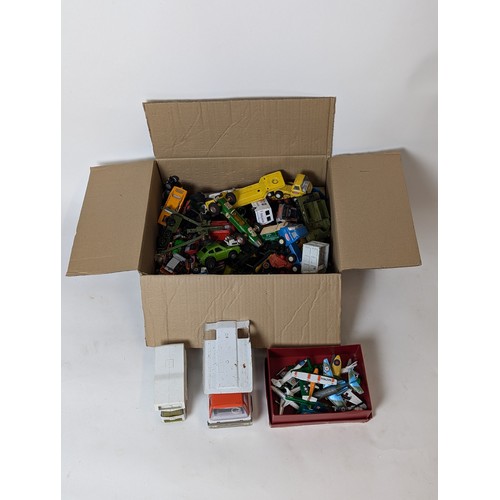 646 - Box of mixed diecast vehicles in played with condition Inc Dinky, Tonka, Triang Matchbox, Lesney etc... 