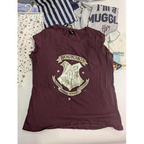 666 - Harry Potter bags and clothes including ladies dressing gown 16/18, ladies pyjamas 16/18. Ladies pyj... 