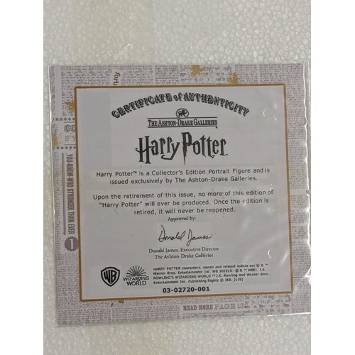 668A - Harry Potter Collector's Edition Portrait Figure by Ashton-Drake Gallery. Includes Certificate of Au... 