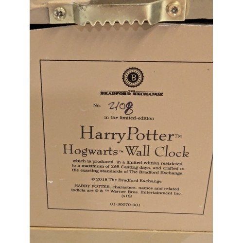 670 - Harry Potter Hogwarts Wall Clock. Limited edition number 2108. Comes with Certificate of Authenticit... 