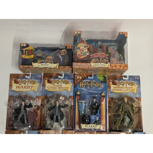 674 - Harry Potter Figures including Harry Potter, Voldemort, Fred, Tom riddle, Weasley house, Quidditch Z... 