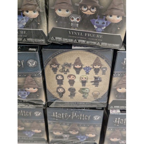 681 - Harry Potter vinyl figures. Series 2 (blue background). 31 various figures including Pigwigeon, Thes... 