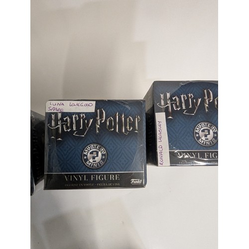 684 - Harry Potter vinyl figures. Series 2 (blue background). 31 various figures. Inc. Norwegian Ridgeback... 