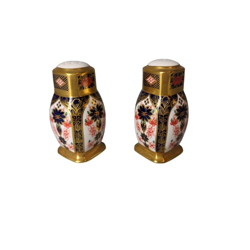 196 - Pair of Royal Crown Derby imari pattern salt and pepper shakers, dated 1989 and 1991, height 10cm