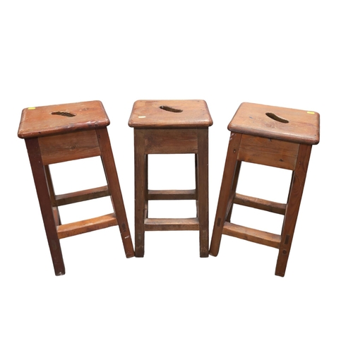 455 - 3 pine stools