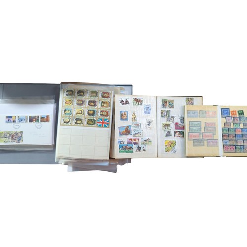 17 - Large quantity of world stamps and first day covers. Not all in albums. 