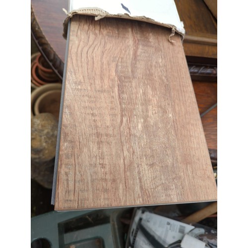 125 - 4 boxes of Module new country oak laminate flooring. 8 sections per box. Section dimension - L132cm,... 