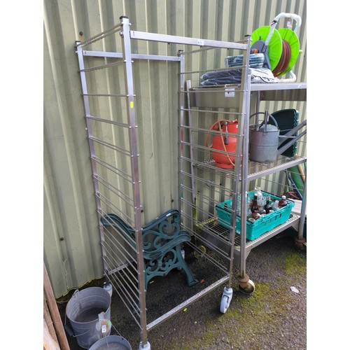 19 - Tall alloy rack. W73cm, D61cm, H103cm. Set on large casters.