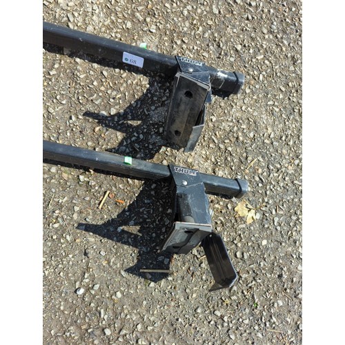 68 - Set of Thule roof bars. 