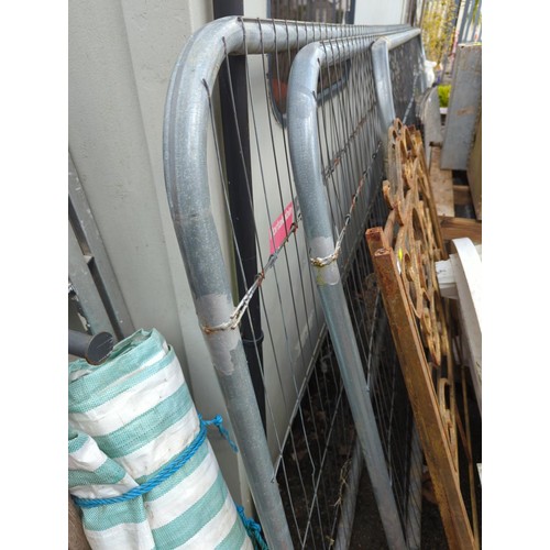 94 - 3 sections of metal fencing. H133cm, 2@ L350cm, 1@ L250cm.