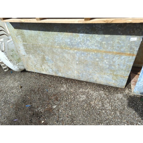 96 - Galvanised water tank. W122cm, L61cm, D65cm. 