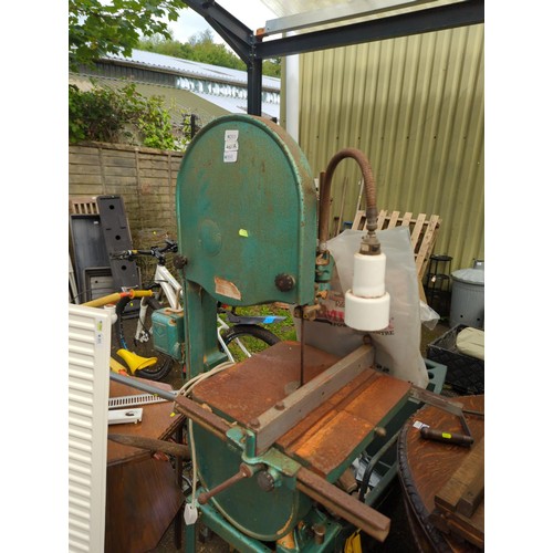 160 - Emette industrial bandsaw, with spare saws