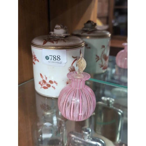 788 - A Richard Ginori pot with cover together with a Murano style zanfirico scent bottle, approx. 9.5cm h... 