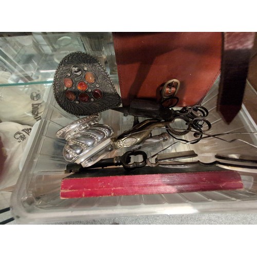 791 - Assorted collectables inc. Ronson 'Crown' table lighter, a pair of 'Railway' spectacles, miniature H... 