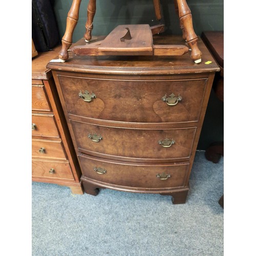 796 - Small 3-drawer chest of drawers. Bow-fronted. W54cm, D41cm, H74cm.