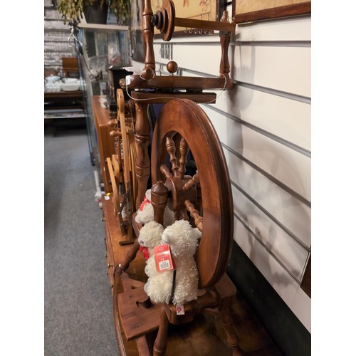 799 - Ashford spinning wheel + 3 toy lambs.