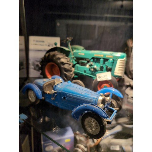 809 - Oliver 4-5 Plough Super 99 model tractor by Franklin Mint + Burango model Bugatti.