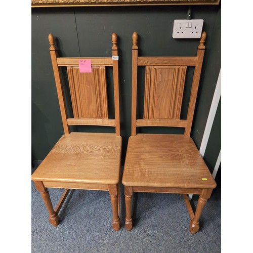 813 - Set of 4 dining chairs with acorn finials.