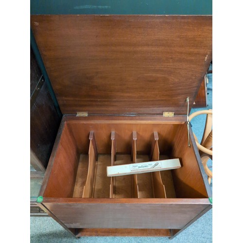 817 - Lift-top sheet music box with lower shelf + wooden recorder. W60cm, D43cm, H69cm.