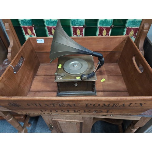 845 - Chateau Pomeaux Pomerol wooden crate + battery-powered gramophone (as found).