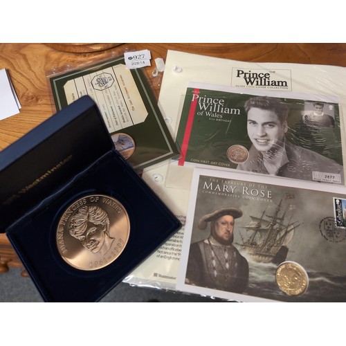 927 - Commemorative coins to include: Prince William 21st Birthday silver coin, Britain's Last Tommies, Ma... 