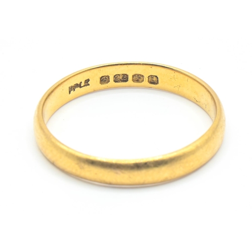 35 - 22ct gold band ring, size O, 2.63 grams