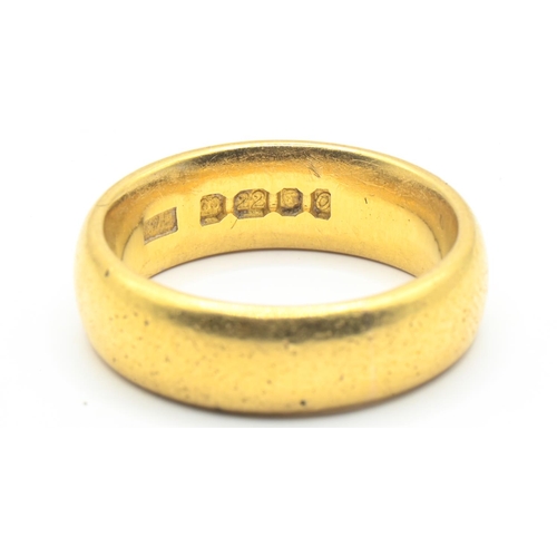 40 - 22ct gold band ring, hallmarked London 1969, size M, 10.3 grams