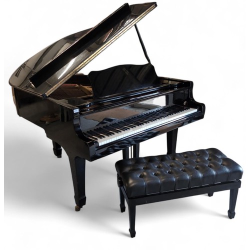 699 - Elysian baby grand piano (L5ft W4'9