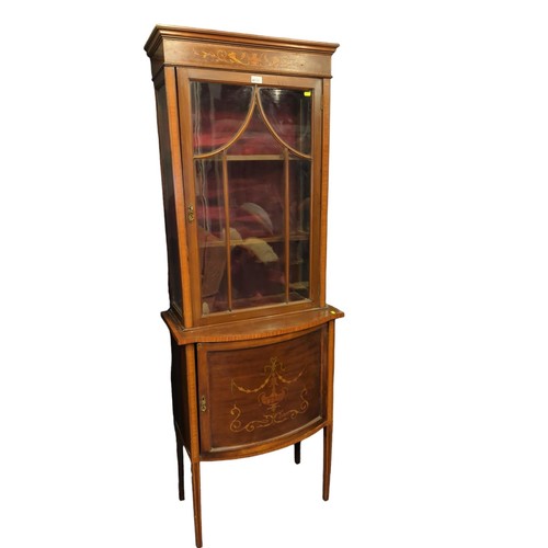 659 - Glaze-topped unit with lower cupboard. W67cm, D39cm, H106cm. 