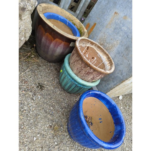 10 - 5x various glazed garden planters. Tallest H30cm D37cm