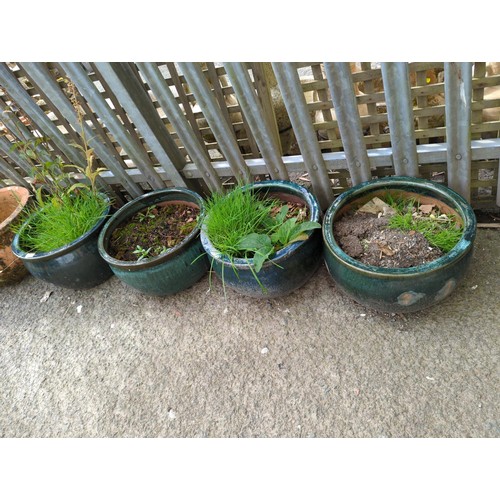 17 - 4x green glazed large garden planters. Comprised of 2x pairs. H25cm D46cm