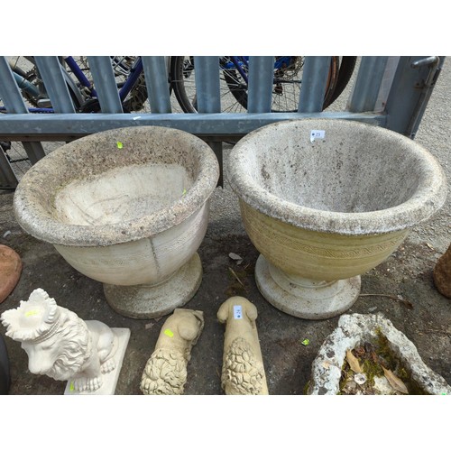 23 - Pair of concrete garden urns. H43cm D49cm