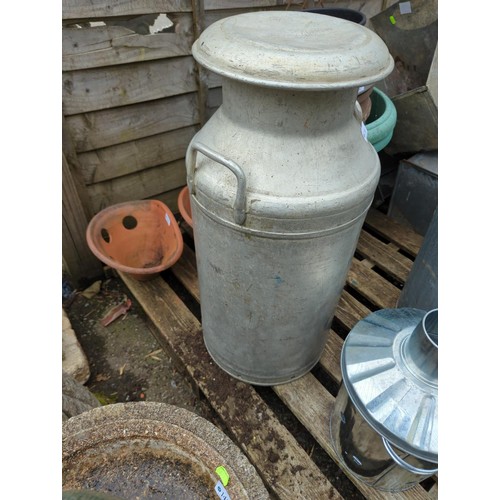 136 - 1 x 10 gallon milk churn, marked 'Express Dairies, London' to the side. Lid marked, 'Torrington Crea... 