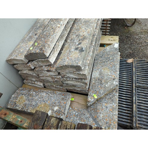 152 - Quantity of concrete capping stones. W60cm D15cm