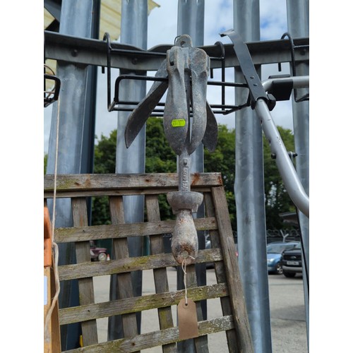 40 - Small galvanised anchor L46cm