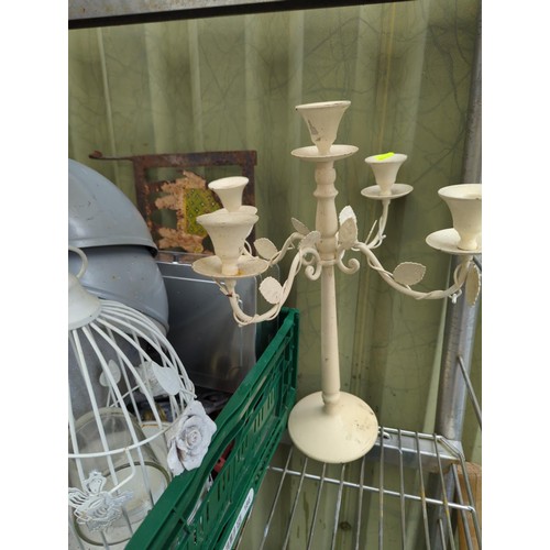 56 - Quantity of various decorative garden metalware, inc. lanterns, jugs, candelabra, lamp shades & ... 