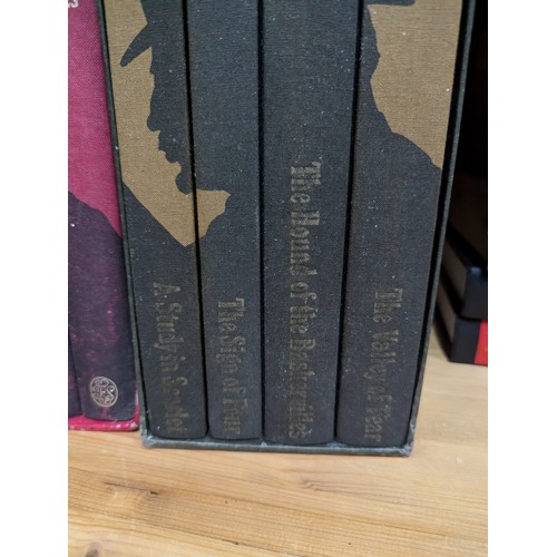 1376 - Two cased sets of Sherlock Holmes novels published by The Folio Society