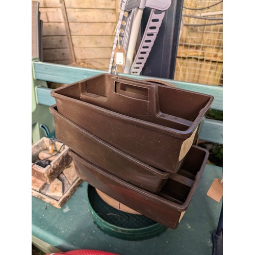 85 - 3x garden soil sieves together with 3x tool trays